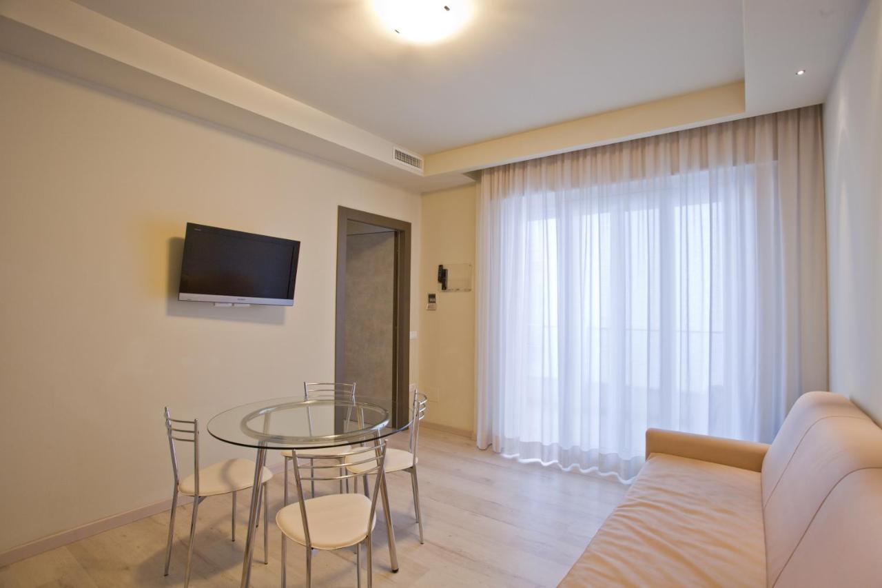 Residence Elisabetta Cesenatico Ngoại thất bức ảnh