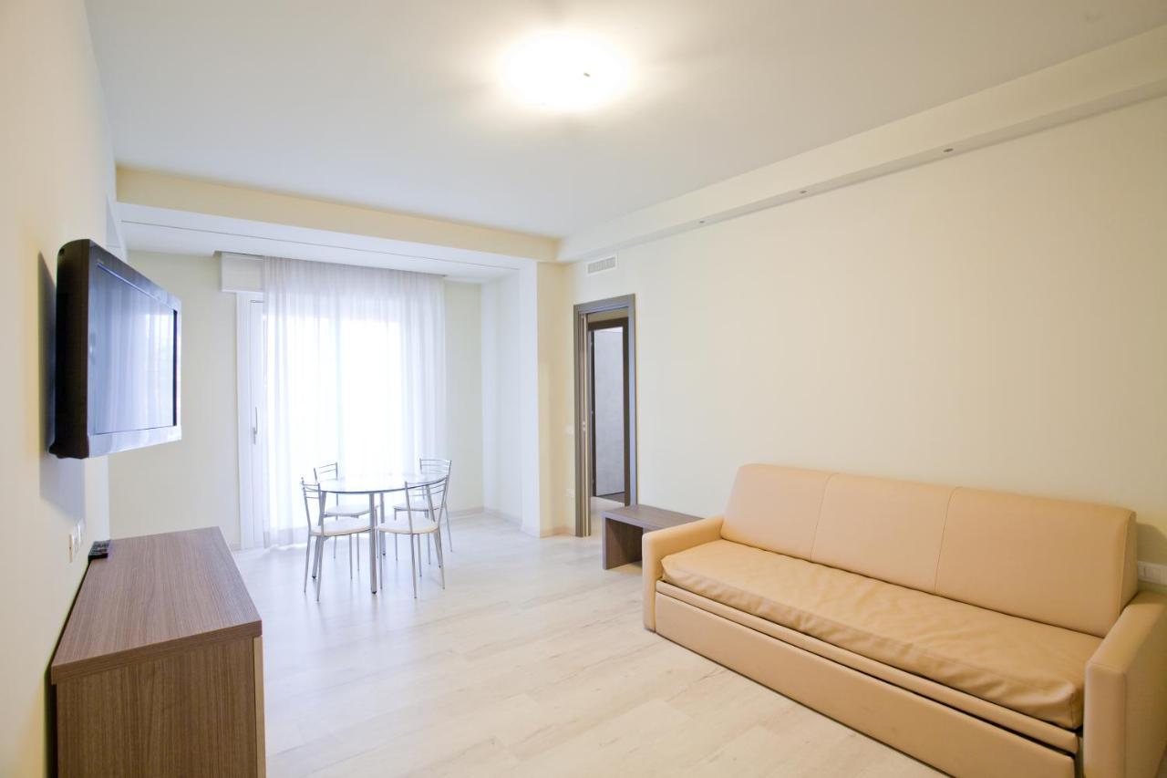 Residence Elisabetta Cesenatico Ngoại thất bức ảnh