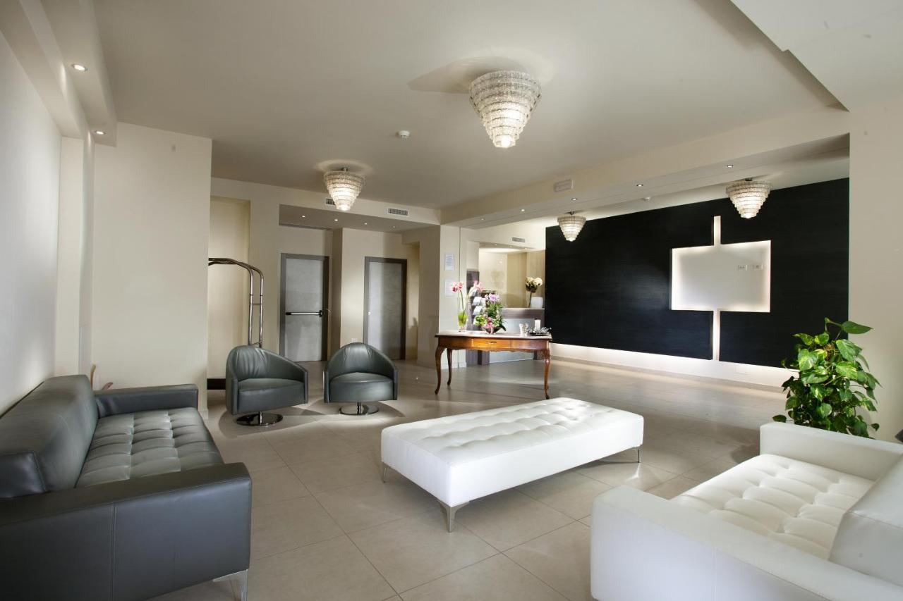 Residence Elisabetta Cesenatico Ngoại thất bức ảnh